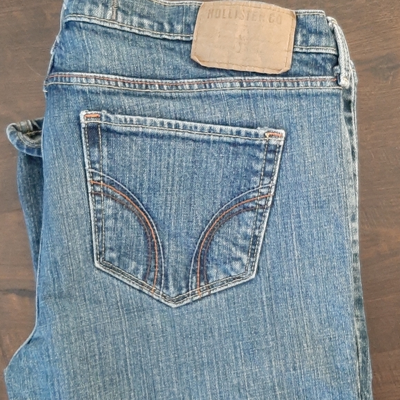 Hollister Jeans - Picture 4 of 4
